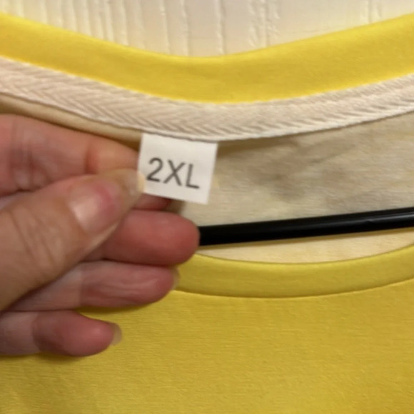 Cute Bright Yellow “Live By The Sun Love‎ By The Moon” Short Sleeved T Shirt 2XL - Picture 3 of 6